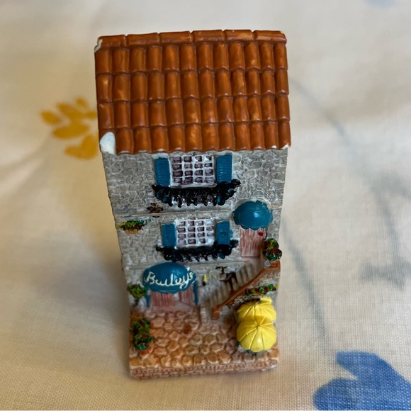 Vintage 3 Baileys Houses and Baileys Mr. Yum Winking Eye Face Coffee Mug - Picture 12 of 16